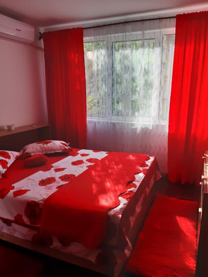 Apartament R&A Appartement Orşova Buitenkant foto